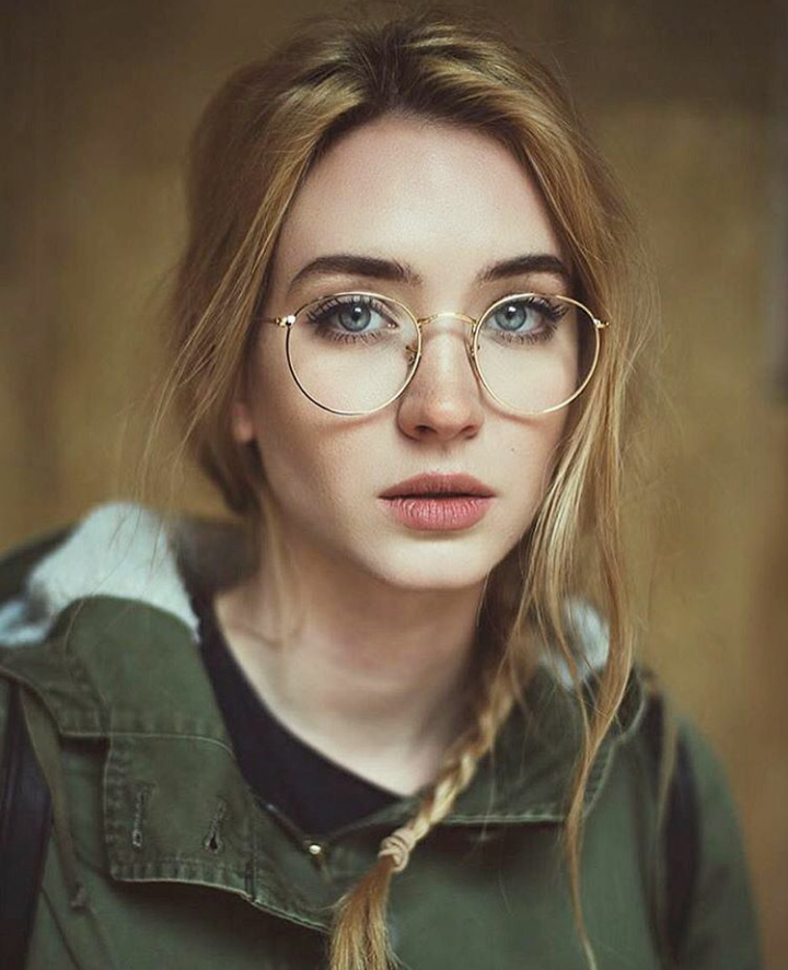 مدل سیاه قلم